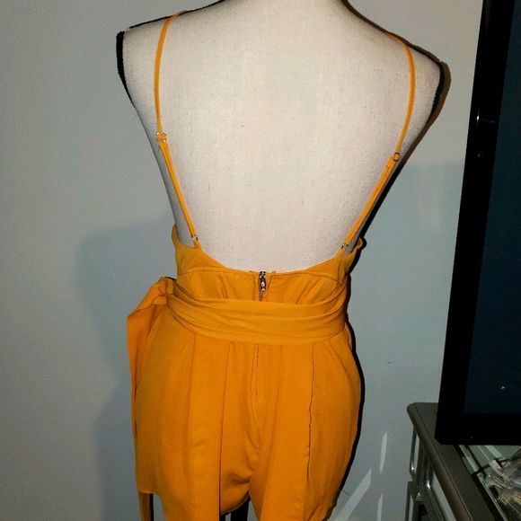 Backless romper - Picture 4 of 4